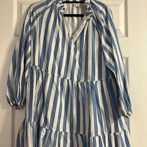 Crown and Ivy Tiered Dress. Size XL. Light blue and white stripe.